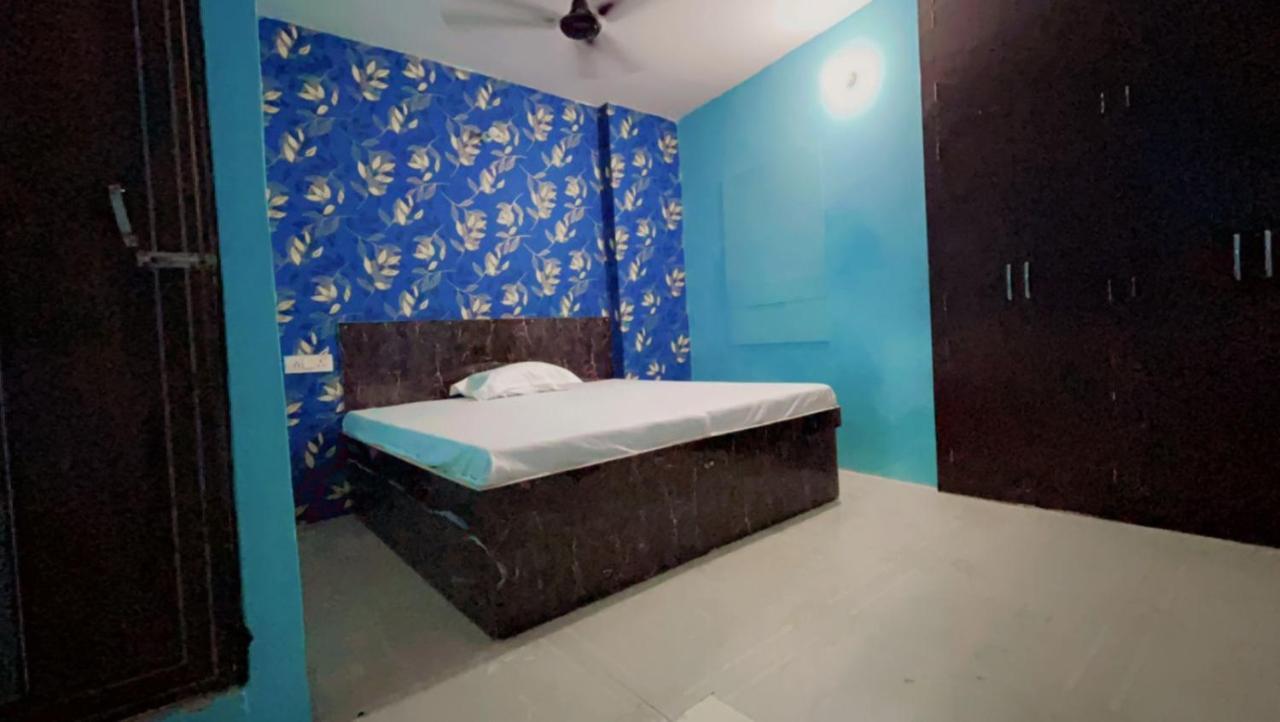 Krishna P. Guest House Varanasi Eksteriør billede