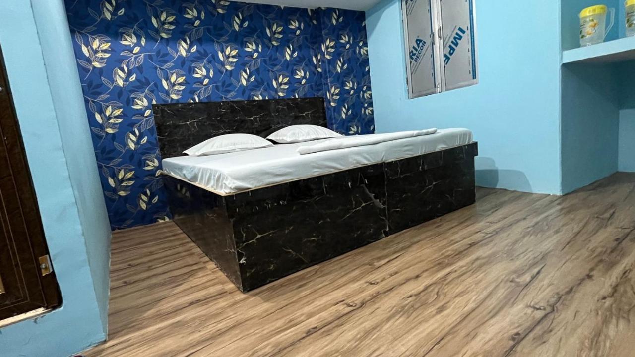 Krishna P. Guest House Varanasi Eksteriør billede